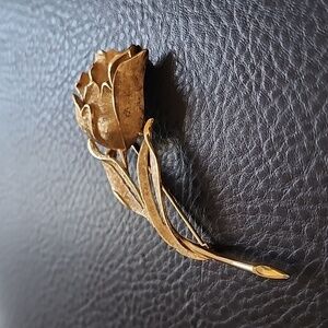 VTG Charel brooch